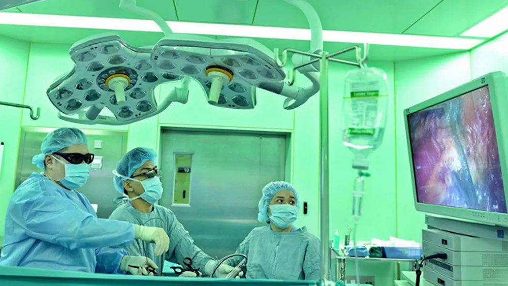 Áp dụng kỹ thuật nội soi 3 chiều điều trị ung thư tiền liệt tuyến ảnh 1 Áp dụng kỹ thuật nội soi 3 chiều điều trị ung thư tiền liệt tuyến ảnh 1