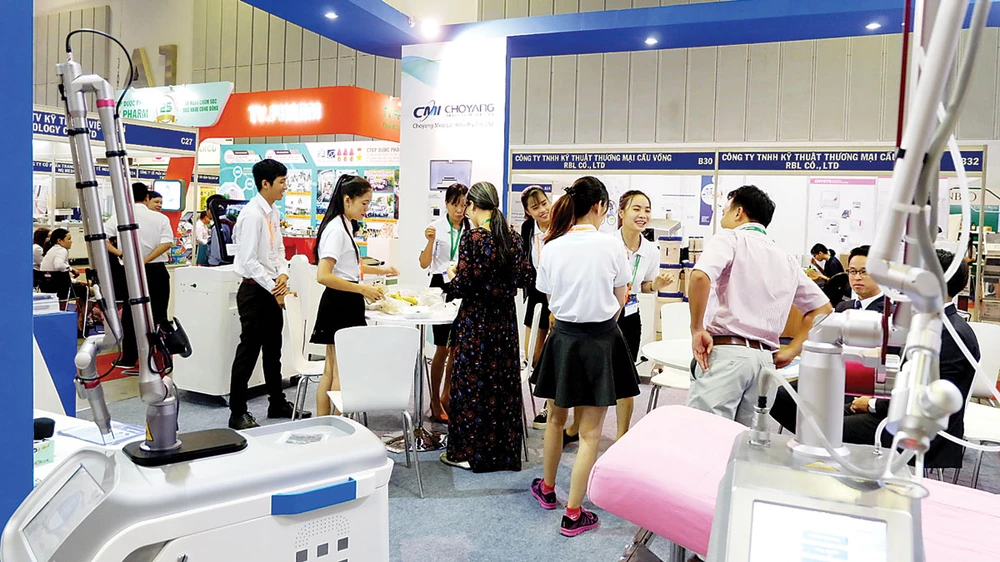 Tổ chức thành công Triển lãm y tế quốc tế Việt Nam (Pharmed & Healthcare Vietnam - Pharmedi 2017)