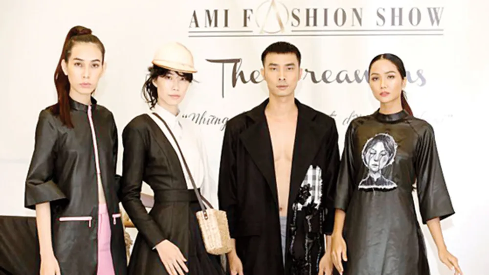 Show thời trang 4D đầu tiên tại Việt Nam ảnh 1 Show thời trang 4D đầu tiên tại Việt Nam ảnh 1
