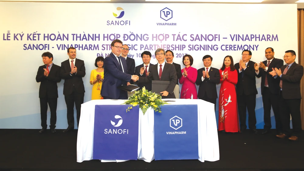 Sanofi Việt Nam và Vinapharm mở rộng quan hệ hợp tác