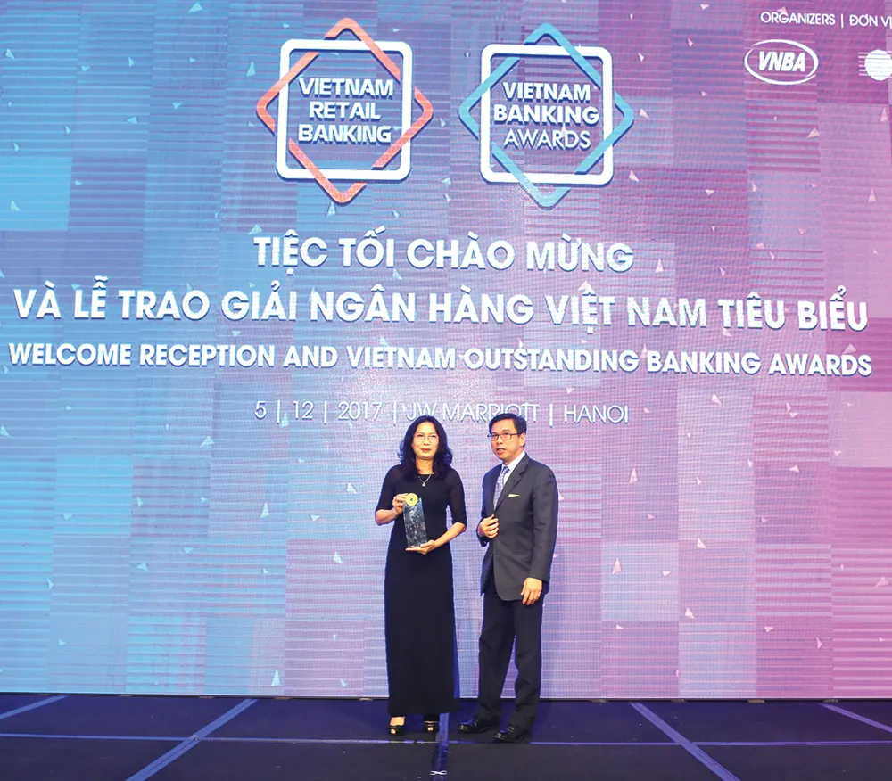 Home Credit được người tiêu dùng bình chọn là Công ty tài chính tốt nhất năm 2017 ảnh 1 Home Credit được người tiêu dùng bình chọn là Công ty tài chính tốt nhất năm 2017 ảnh 1