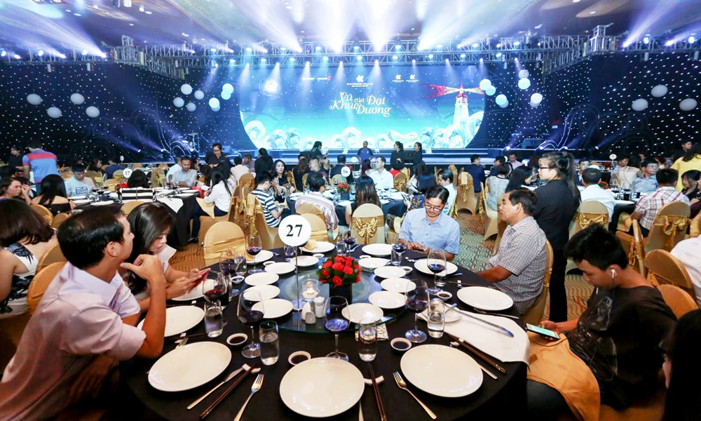 Sun Group tri ân khách hàng bằng đêm nghệ thuật đỉnh cao ảnh 5 Sun Group tri ân khách hàng bằng đêm nghệ thuật đỉnh cao ảnh 5