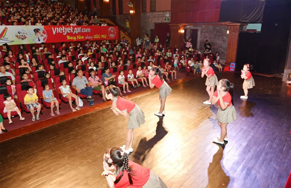 “Bay lên những ước mơ”, show diễn ấn tượng mùa hè dành cho trẻ em ảnh 16 “Bay lên những ước mơ”, show diễn ấn tượng mùa hè dành cho trẻ em ảnh 16