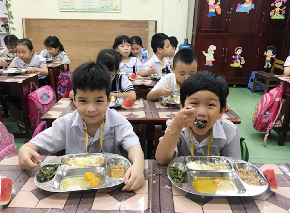 Chuẩn hóa thực đơn bữa trưa cho học sinh bán trú ở Đồng Nai ảnh 2 Chuẩn hóa thực đơn bữa trưa cho học sinh bán trú ở Đồng Nai ảnh 2
