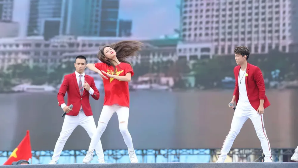 HLV Park Hang-seo: “Chúng tôi sẽ nỗ lực để giành chiến thắng ở AFF Cup“ ảnh 18