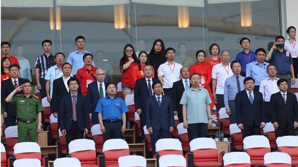 HLV Park Hang-seo: “Chúng tôi sẽ nỗ lực để giành chiến thắng ở AFF Cup“ ảnh 13