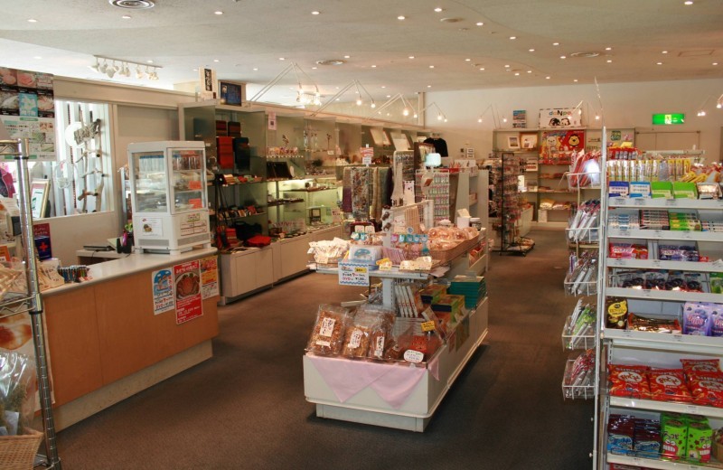 圖為本市某一便利店一隅。(示意圖源:互聯網)