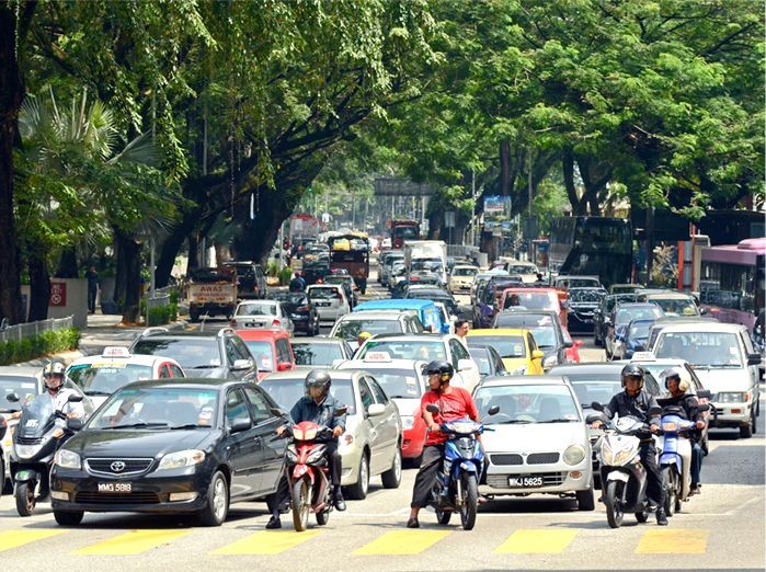 大馬科倫坡街頭的交通景象。（圖源：互聯網）