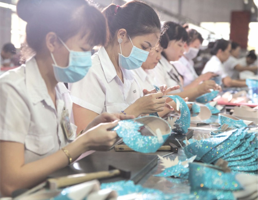 華人企業主理的平仙公司生產車間。（圖源：互聯網）