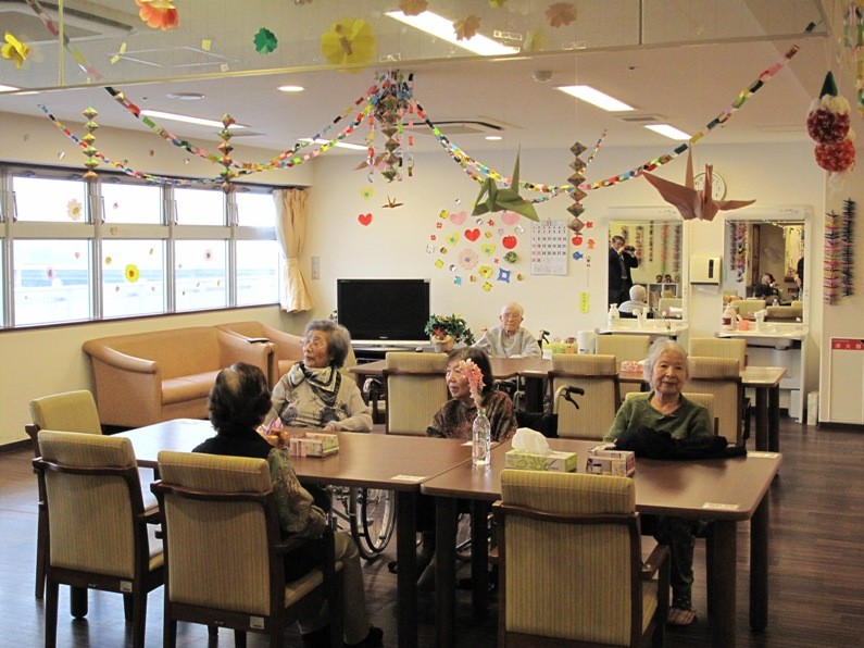 圖為日本淄博市凱達老年休養中心院內一隅。（示意圖來源：互聯網）