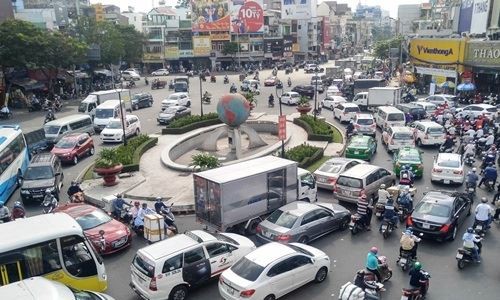 圖為新平郡賈父陵交通環島的堵車焦點所在。（示意圖來源：互聯網）