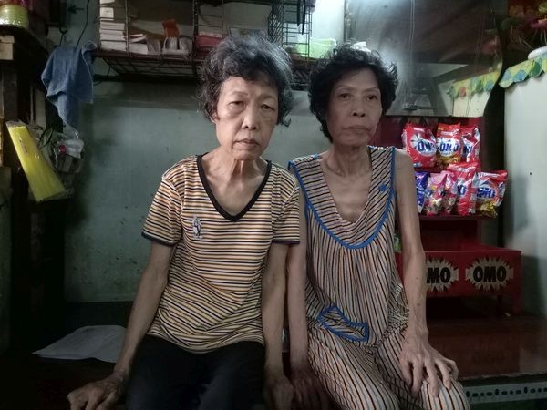 江美（左）與妹妹江秀都患病。