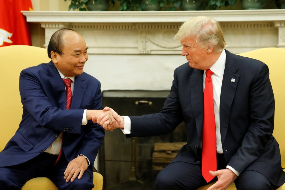 今(1)日凌晨2點,政府總理阮春福與美國總統特朗普在白宮進行會晤。(圖源:互聯網)