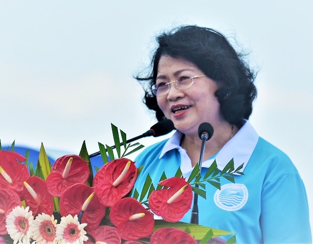 國家副主席鄧氏玉盛出席並致開幕詞。(圖源:G.M)