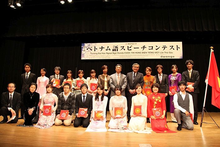 神田外語大學還每年定期舉辦一場越語雄辯賽。(圖源:互聯網)
