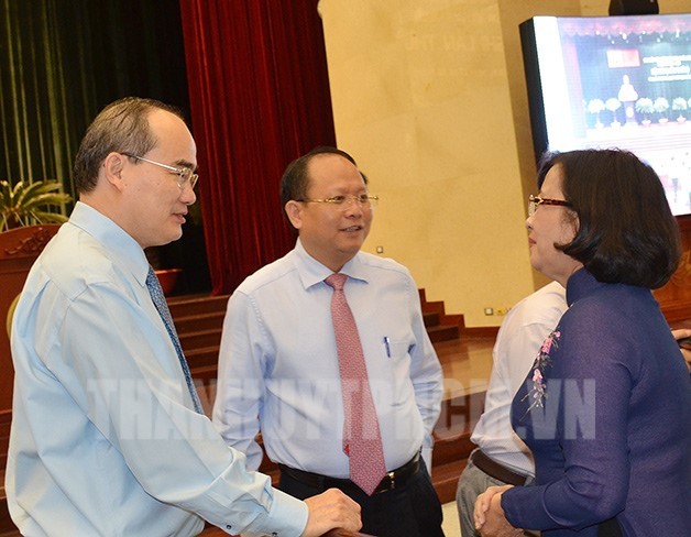 集中討論本市發展投資資金 ảnh 1