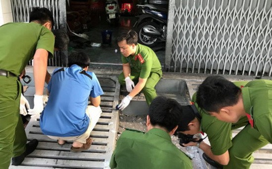 公安機關在現場調查爆破事故起因。（圖源：互聯網）