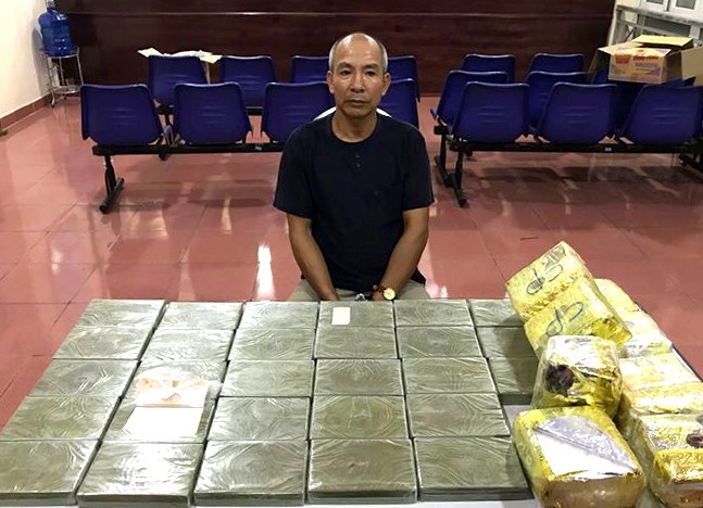 販毒團夥頭目吳則協落網，起獲28塊海洛因、8公斤冰毒。（圖源：CTV）