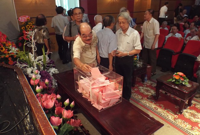 河內市作家會投票選出新任執委會。（圖源：陳儴）