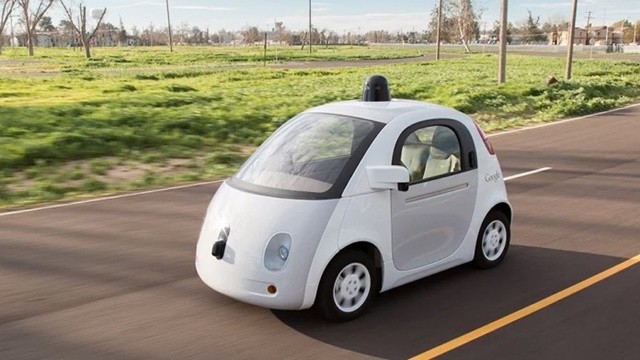 無人駕駛車在路上測試中。（資料圖源：互聯網）