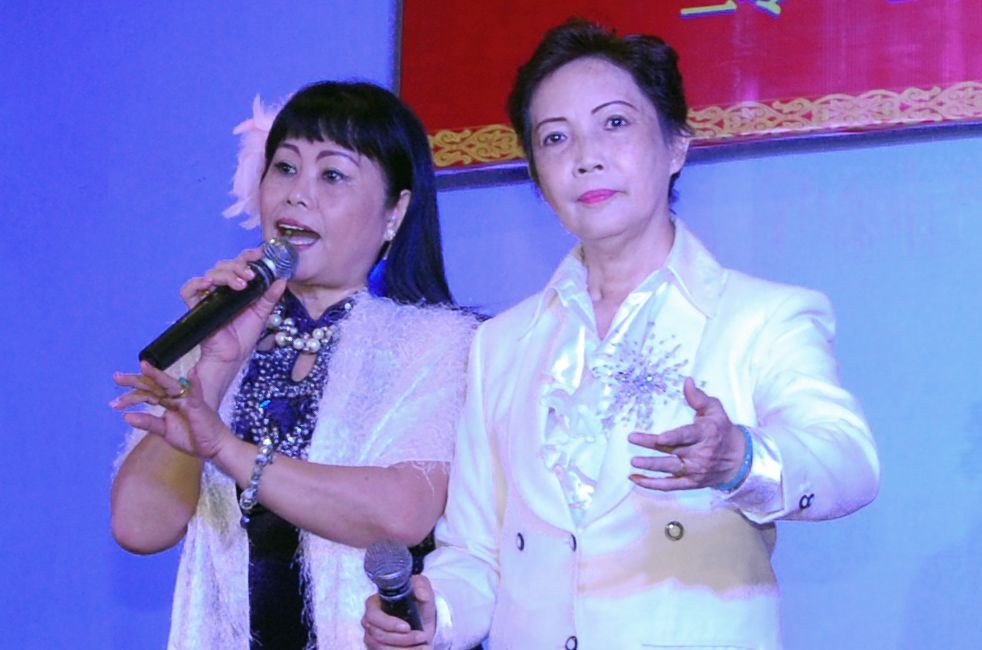 鄧慧敏與楊群愛會合作演出節子戲。