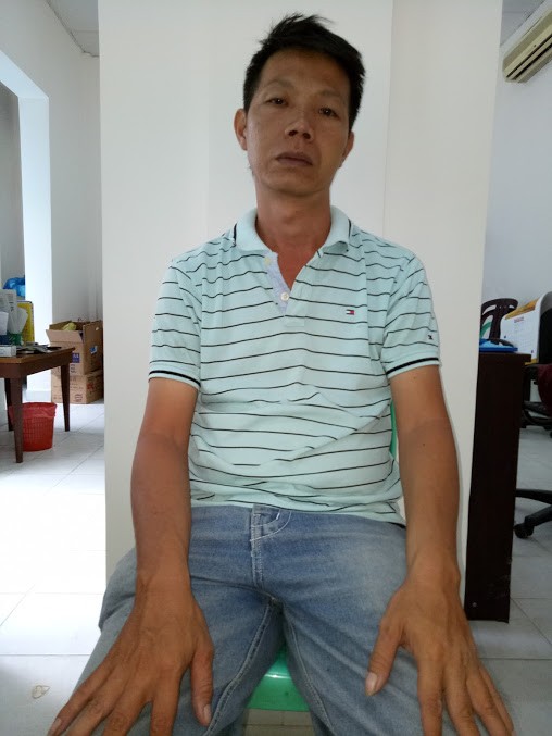 黃紹其患肝炎多年如今幹不了活。