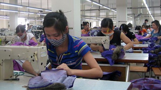 考察結果顯示，工人家庭每月開支903萬8000 元。（示意圖源：互聯網）