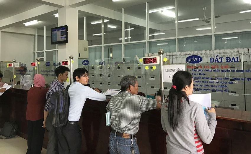 以現行規定程序，民眾得花很多時間辦理建築許可證。