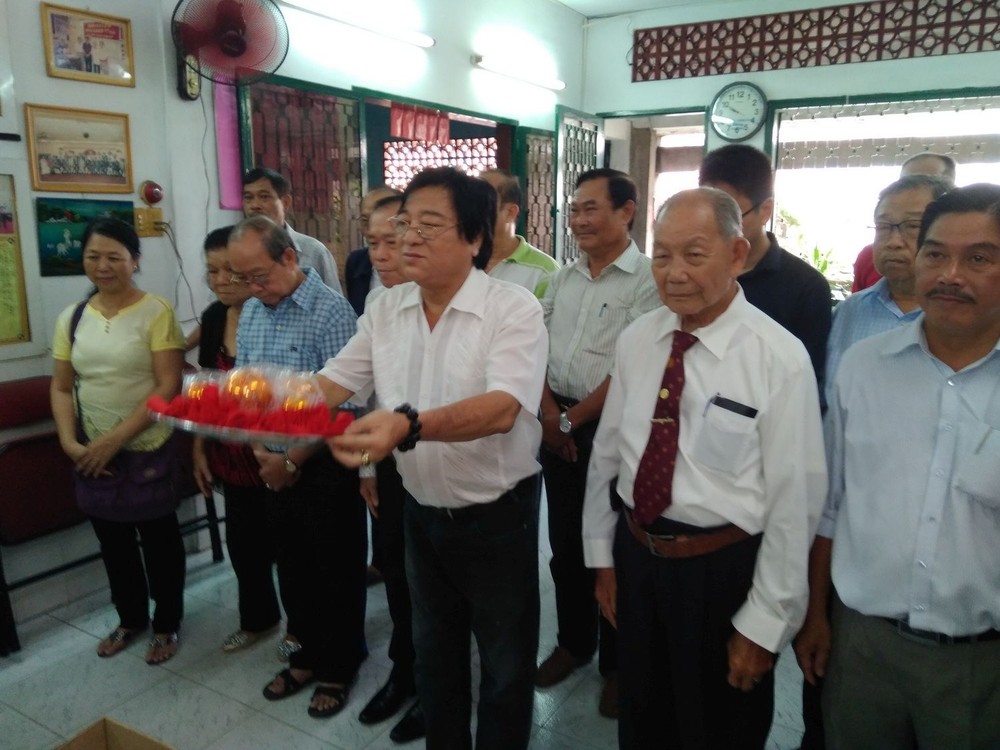 何氏宗祠秋季祭祖一瞥。