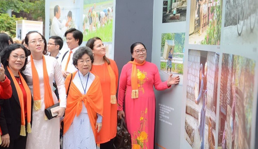 “男性關照婦女發展”圖片展。（資料圖源：趣兒）