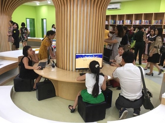 越南少兒多媒體圖書館一隅。