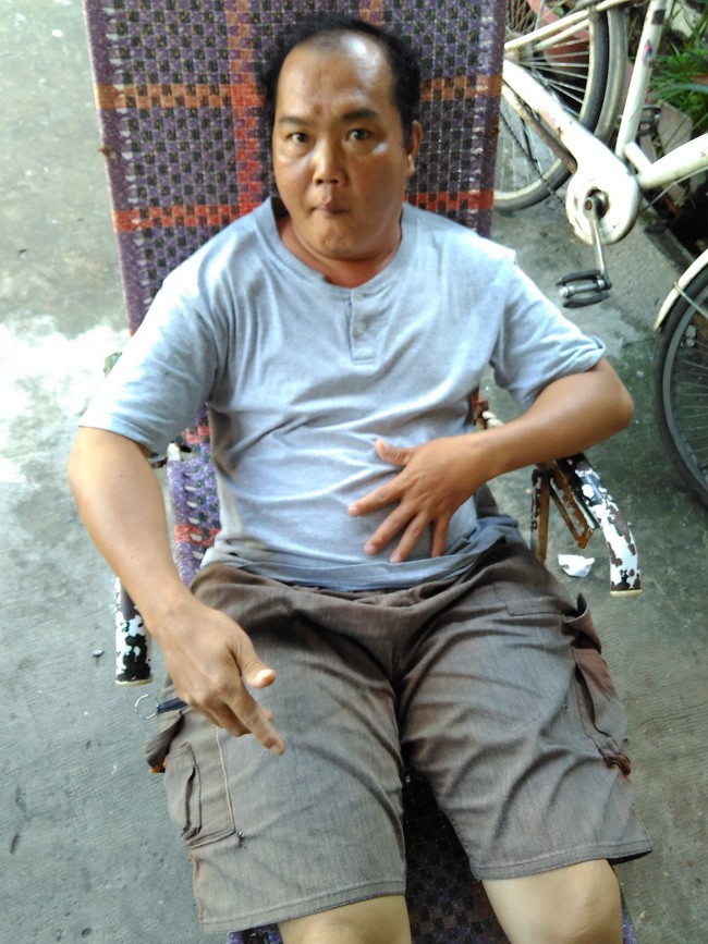 朱偉超中風後失去了自理能力。