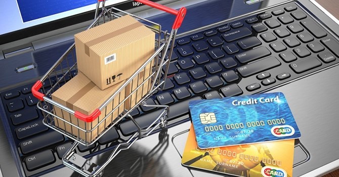越南電子商務越來越普遍，同時也因越來越多的人喜歡在網上購物，已成為民眾每日不可或缺的一部分。（示意圖源：互聯網）
