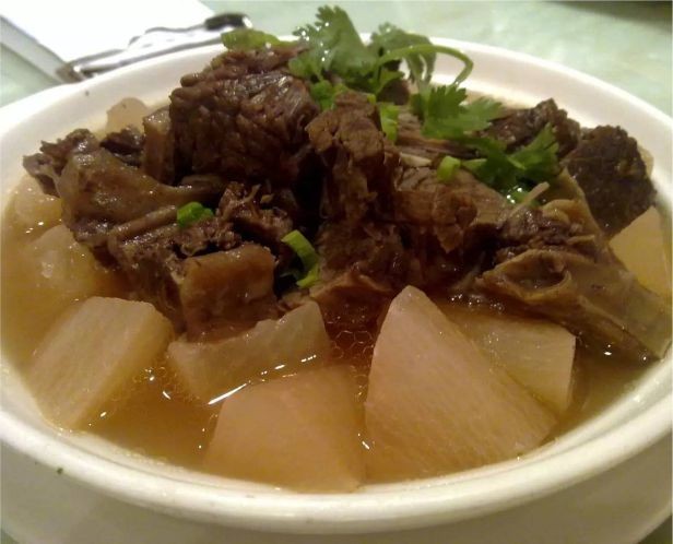 清湯蘿蔔牛腩。（圖源：互聯網）
