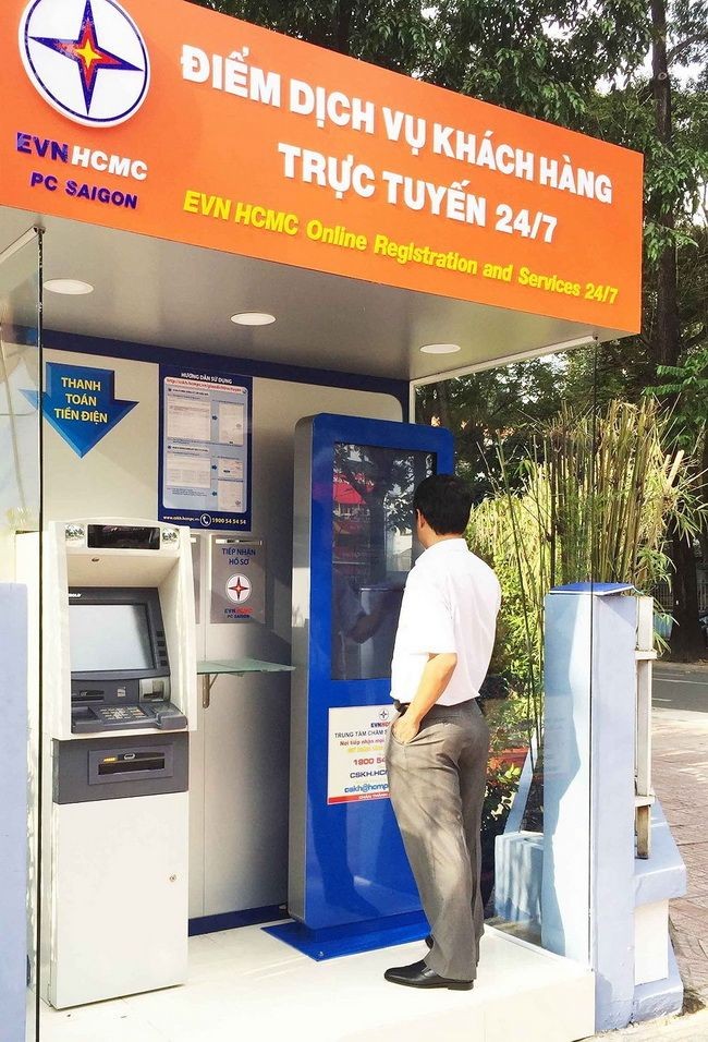 第三郡武文秦街與國際廣場交界處設置了一個現代、寬敞的電力服務在線交易亭。