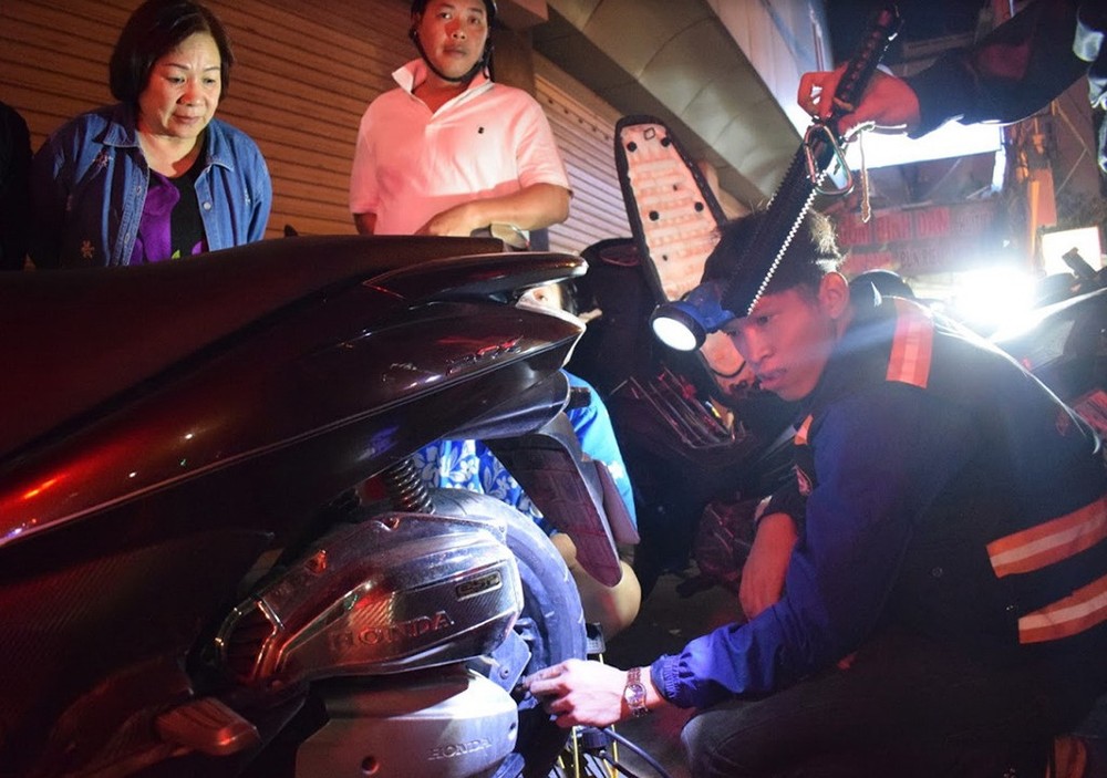 深夜志願助人義舉可嘉 ảnh 2