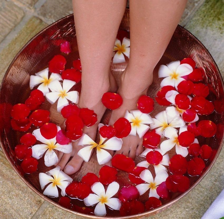 中醫認為，熱水泡腳有推動血運、溫煦臟腑、健身防病的養生功效。（示意圖源：互聯網）