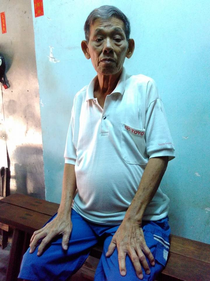 黃克成患肝病後生活陷入困境。