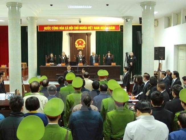 在審判委員會合議庭之前，所有被告都表示後悔，均希望審判委員會對自己及其他被告減輕刑罰，希望獲國家與法律從輕發落。 （圖源：越通社）