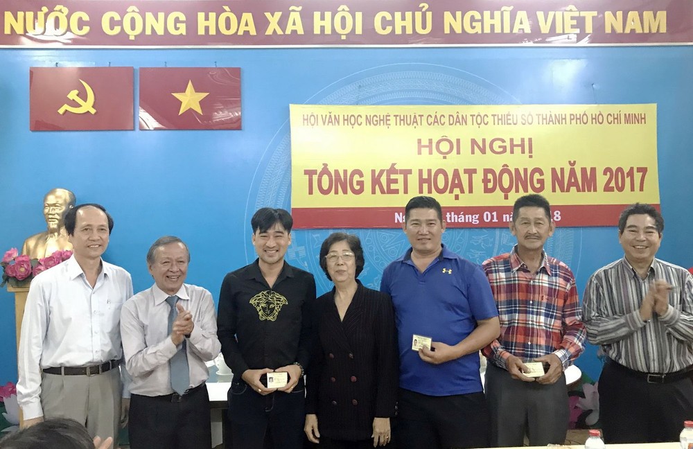 各民族文學藝術活動新轉變 ảnh 1