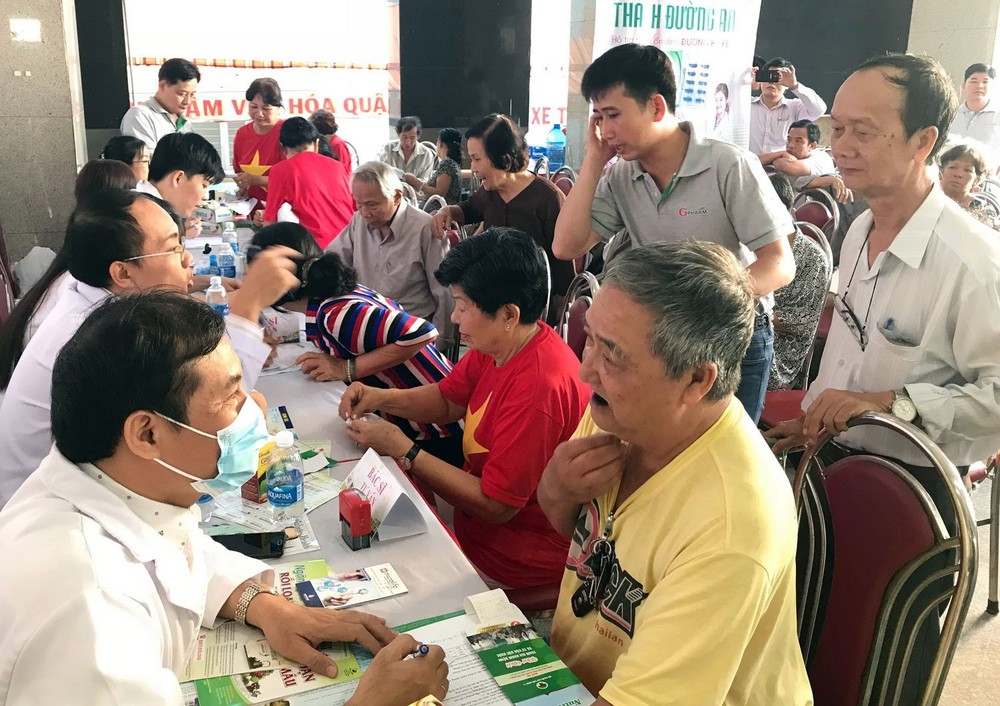 第十一郡關照上千老人體康