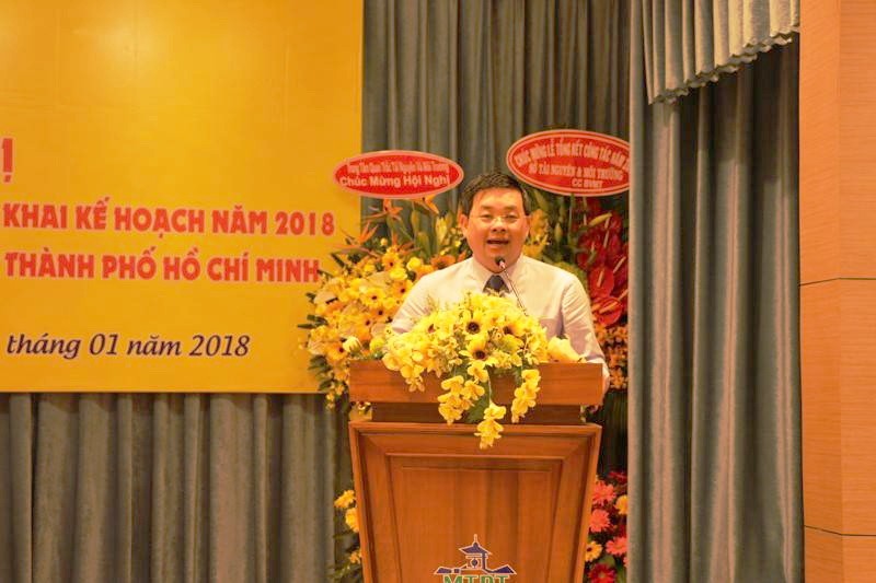 市資源與環境廳廳長阮全勝在會議上發言。