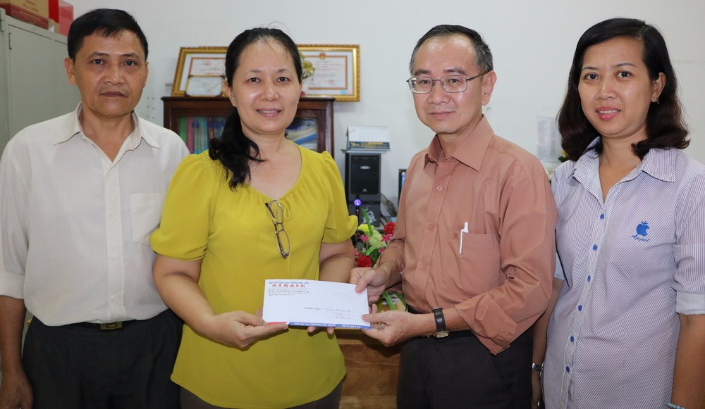 本報濟貧善款近 2 億元 ảnh 2