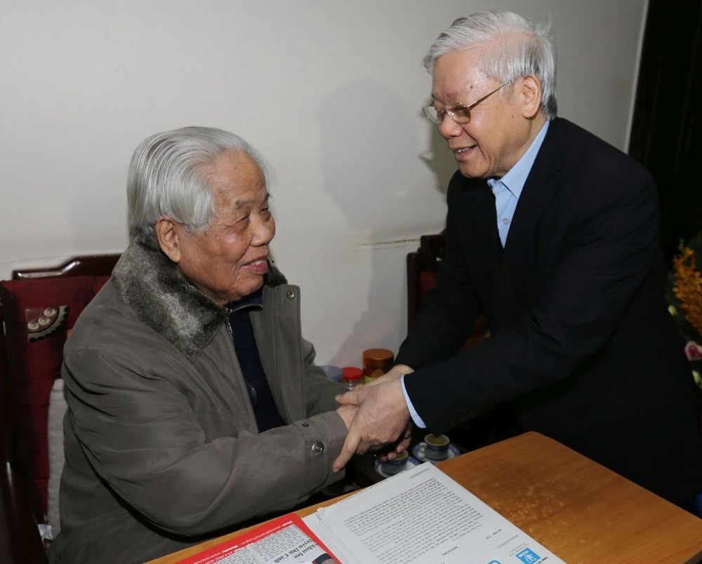 阮富仲總書記祝願原總書記杜梅萬壽無疆。（圖源：智勇）