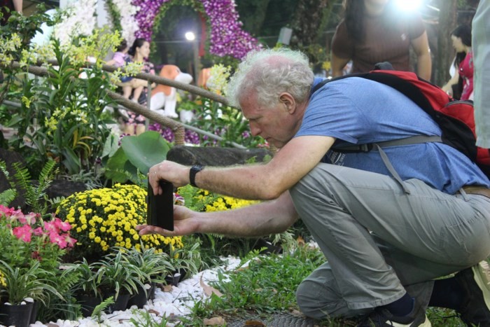 外籍人欣賞2018戊戌年春節花展 ảnh 1