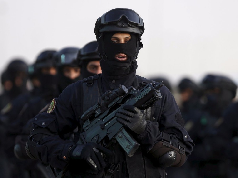 沙特首度公開招募女兵。（圖源：路透社）