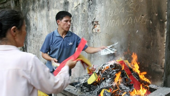 第669號《公文》宣傳、動員民眾在盛會限制焚燒冥紙。（圖源：玉勝）