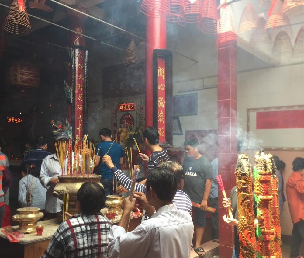 隆慶、鵝貢關帝廟慶祝寶誕 ảnh 1