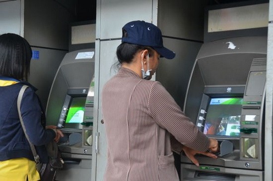 國家銀行的新規定有助擴大銀行卡持有對象。