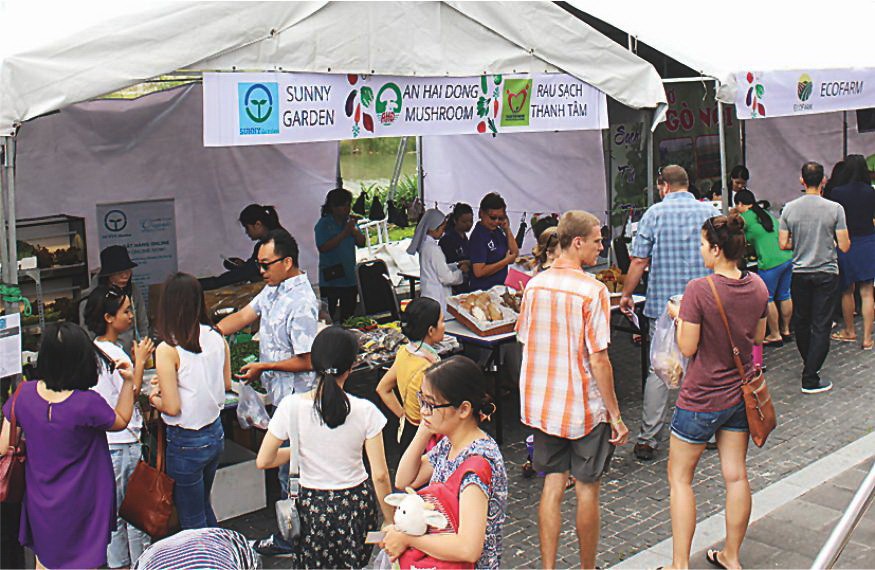 Planet 21“農民－自然生長”市集吸引了眾多國內外遊客前來參觀購買。